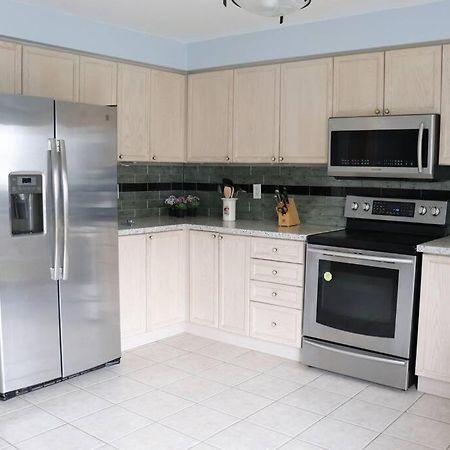 Entire 4 Bed Room Detached Residential Home Ajax Exteriör bild
