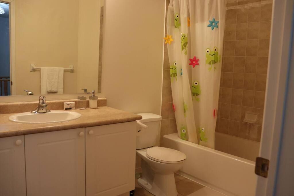 Entire 4 Bed Room Detached Residential Home Ajax Exteriör bild